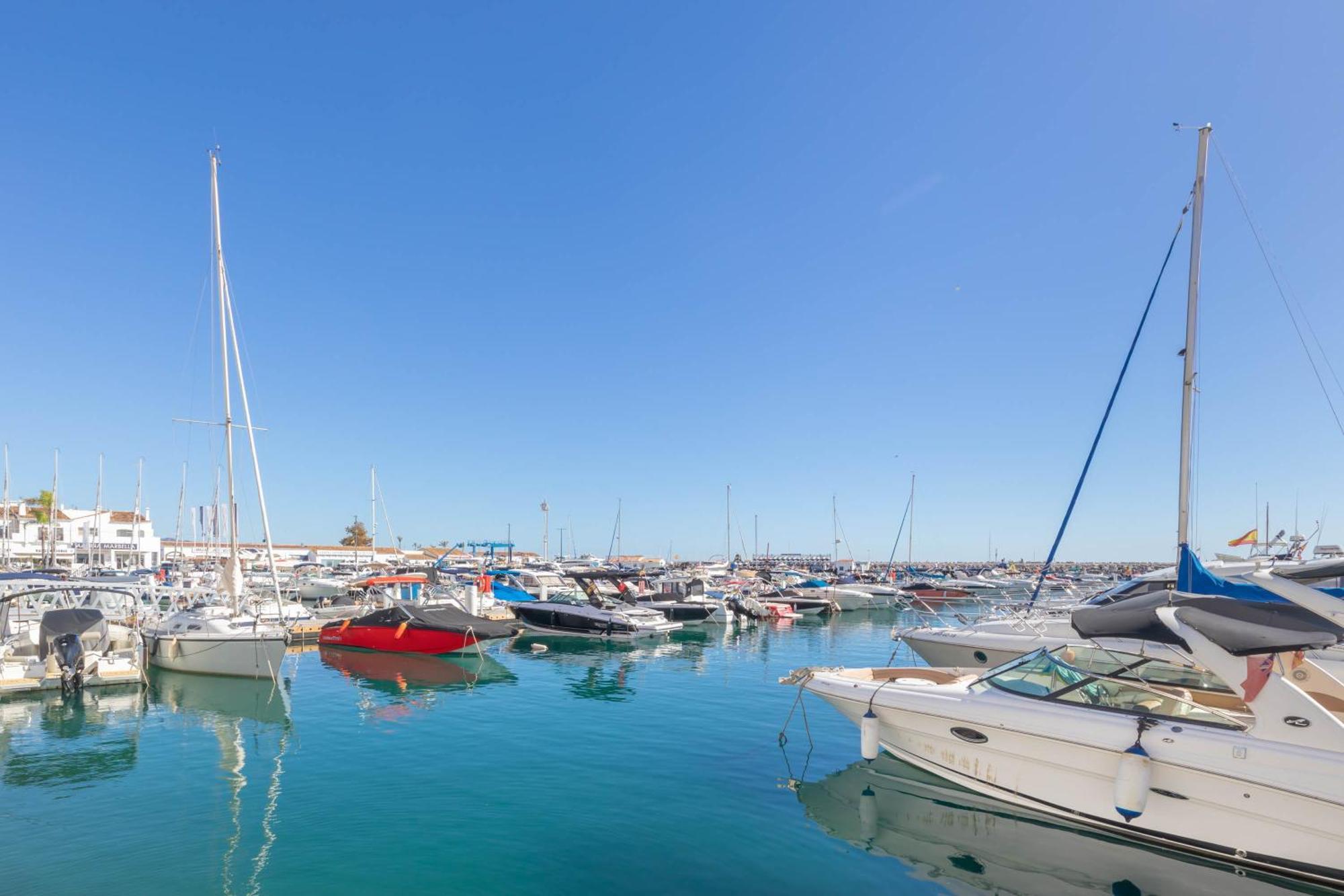 Marina Banus L Apartment Marbella